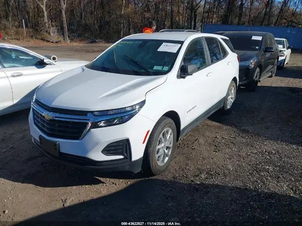 3GNAXSEV7NS234093 2022 CHEVROLET EQUINOX - Image 2