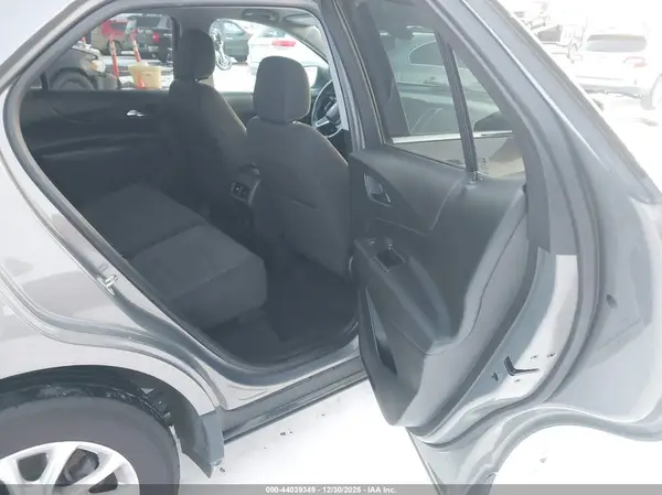 3GNAXSEV8JS533473 2018 CHEVROLET EQUINOX - Image 8