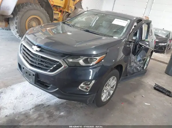 3GNAXSEV8JS576758 2018 CHEVROLET EQUINOX - Image 2