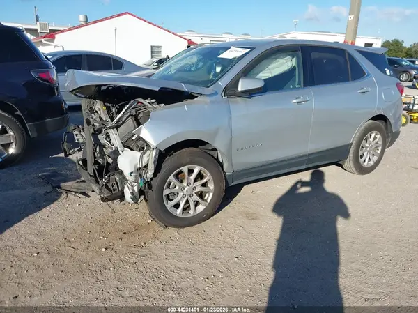 3GNAXSEV8JS583967 2018 CHEVROLET EQUINOX - Image 2
