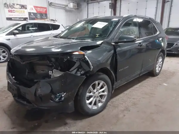 3GNAXSEV8JS584147 2018 CHEVROLET EQUINOX - Image 2