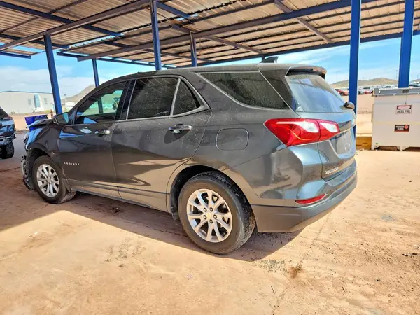 3GNAXSEV8KS562795 2019 CHEVROLET EQUINOX - Image 2