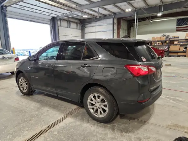 3GNAXSEV8KS579032 2019 CHEVROLET EQUINOX - Image 2