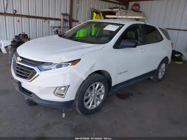 3GNAXSEV8LS604335 2020 CHEVROLET EQUINOX - Image 2
