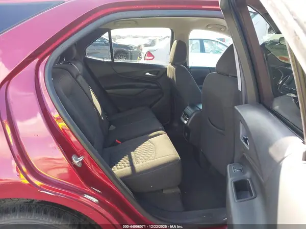 3GNAXSEV9JL263857 2018 CHEVROLET EQUINOX - Image 8