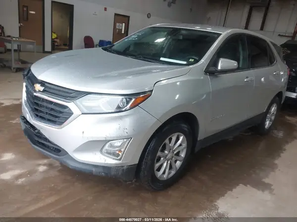 3GNAXSEV9JS588854 2018 CHEVROLET EQUINOX - Image 2