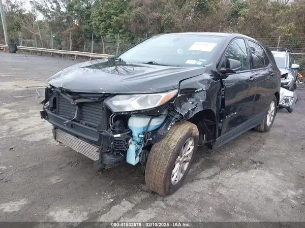 3GNAXSEV9KL105066 2019 CHEVROLET EQUINOX - Image 2
