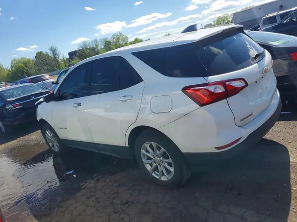 3GNAXSEV9KL234313 2019 CHEVROLET EQUINOX - Image 2