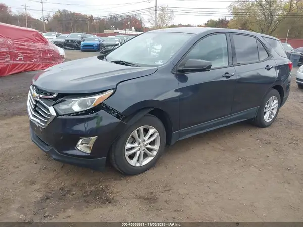 3GNAXSEV9KL262662 2019 CHEVROLET EQUINOX - Image 2