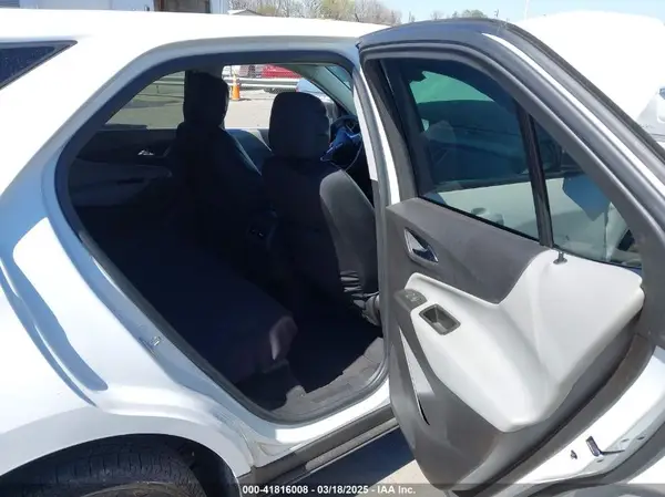 3GNAXSEV9KS628996 2019 CHEVROLET EQUINOX - Image 8