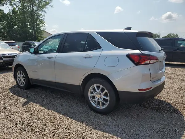 3GNAXSEV9NS106857 2022 CHEVROLET EQUINOX - Image 2