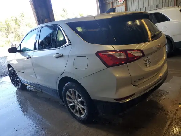 3GNAXSEVXJS577295 2018 CHEVROLET EQUINOX - Image 2