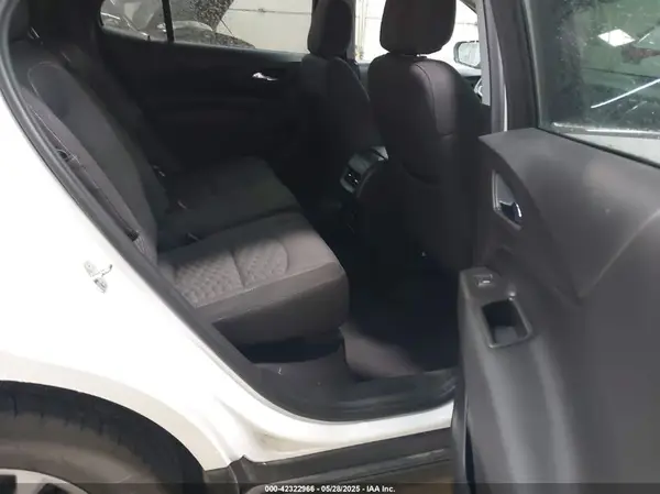3GNAXSEVXJS587177 2018 CHEVROLET EQUINOX - Image 8