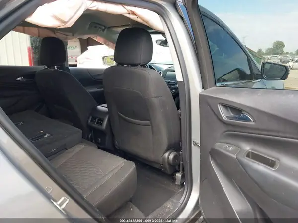 3GNAXSEVXJS605564 2018 CHEVROLET EQUINOX - Image 8