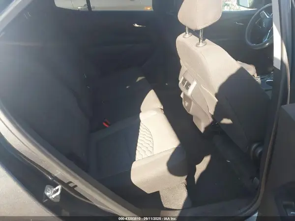 3GNAXSEVXJS644395 2018 CHEVROLET EQUINOX - Image 8