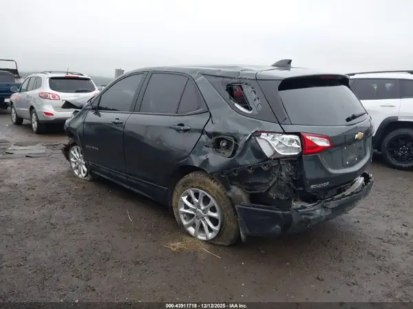3GNAXSEVXKS674398 2019 CHEVROLET EQUINOX - Image 2
