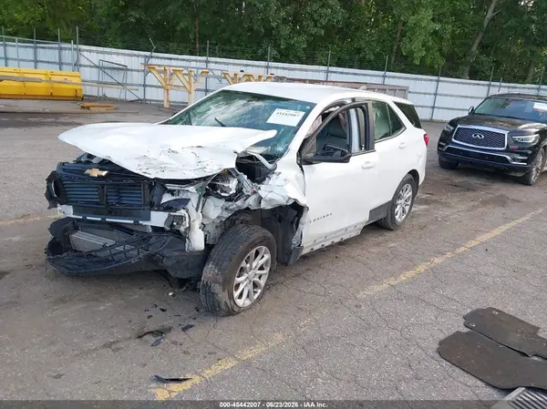 3GNAXSEVXMS102184 2021 CHEVROLET EQUINOX - Image 2