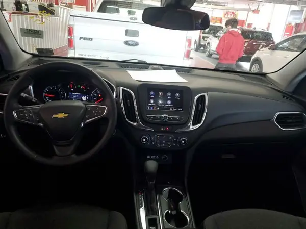 3GNAXTEG1PL252822 2023 CHEVROLET EQUINOX - Image 2