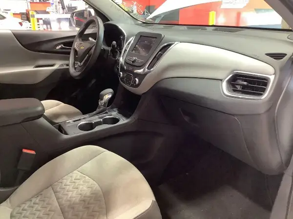 3GNAXTEG1PS208499 2023 CHEVROLET EQUINOX - Image 2