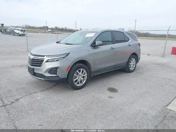 3GNAXTEG2RL251861 2024 CHEVROLET EQUINOX - Image 2