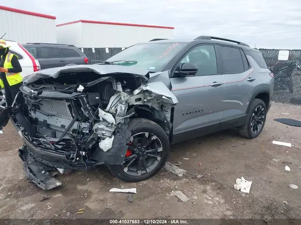 3GNAXTEG2SL119401 2025 CHEVROLET EQUINOX - Image 2