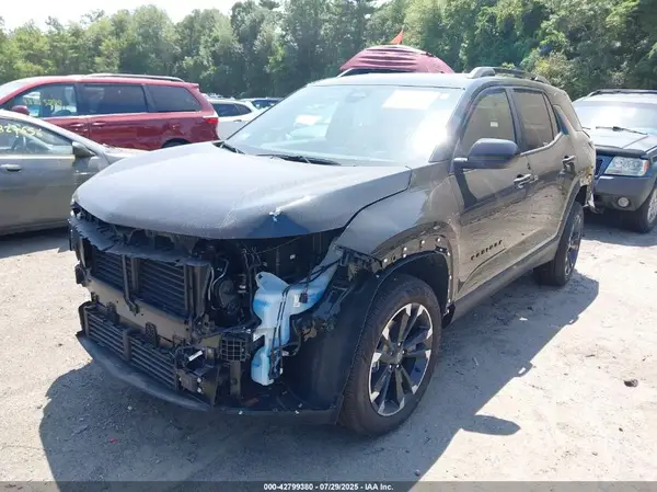 3GNAXTEG2SL214640 2025 CHEVROLET EQUINOX - Image 2