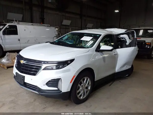 3GNAXTEG3PS212795 2023 CHEVROLET EQUINOX - Image 2