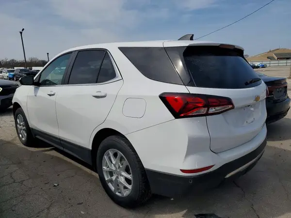 3GNAXTEG3RL300226 2024 CHEVROLET EQUINOX - Image 2