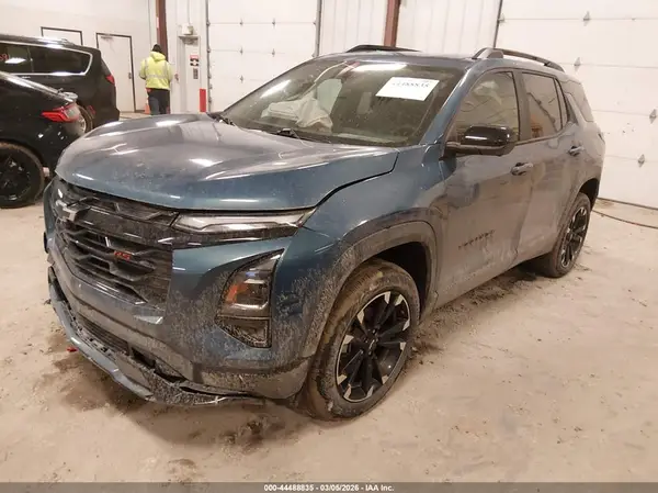 3GNAXTEG3SL152696 2025 CHEVROLET EQUINOX - Image 2