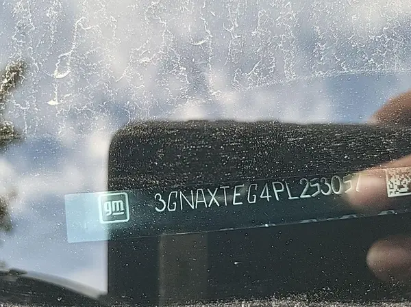 3GNAXTEG4PL253057 2023 CHEVROLET EQUINOX - Image 2