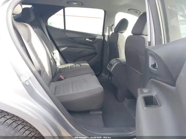 3GNAXTEG4PL269131 2023 CHEVROLET EQUINOX - Image 3