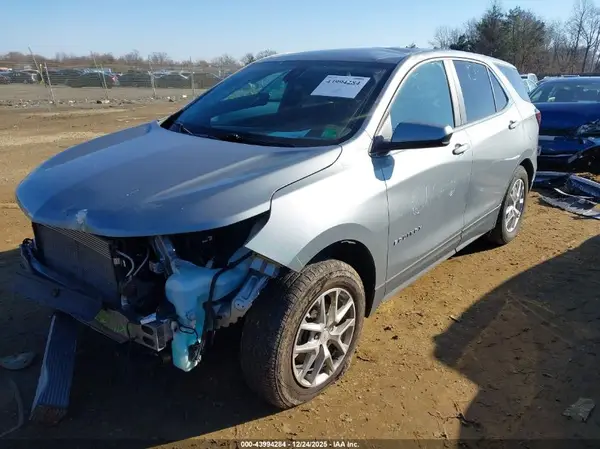 3GNAXTEG4RL246340 2024 CHEVROLET EQUINOX - Image 2
