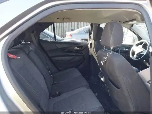 3GNAXTEG4RL246340 2024 CHEVROLET EQUINOX - Image 8