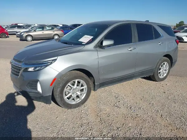 3GNAXTEG4RL258472 2024 CHEVROLET EQUINOX - Image 2