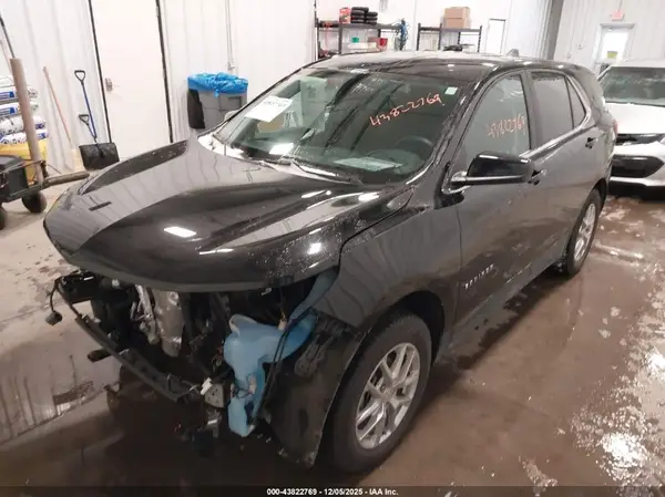 3GNAXTEG4RL276325 2024 CHEVROLET EQUINOX - Image 2