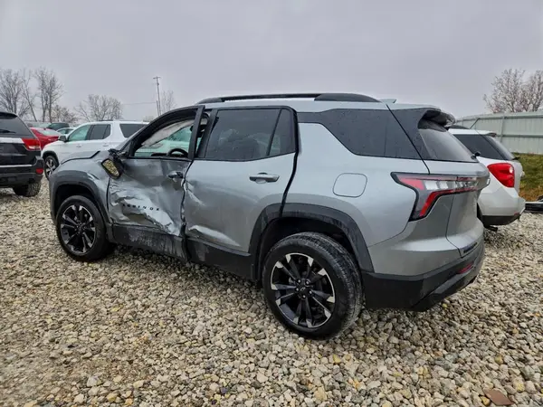 3GNAXTEG4SL107590 2025 CHEVROLET EQUINOX - Image 2