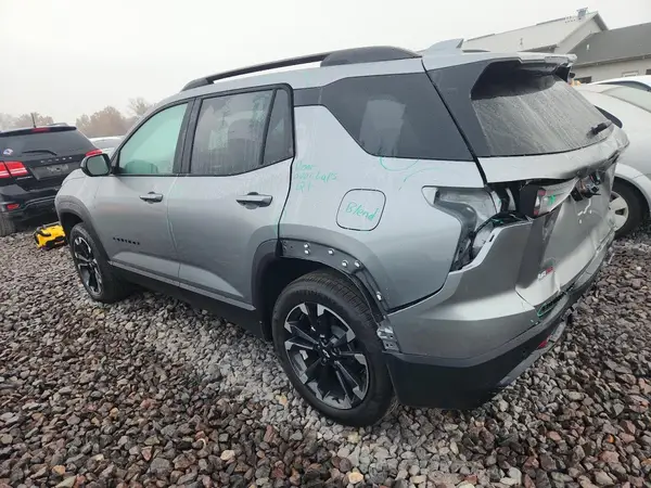 3GNAXTEG5TL271299 2026 CHEVROLET EQUINOX - Image 2