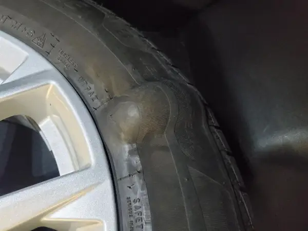 3GNAXTEG6PL206404 2023 CHEVROLET EQUINOX - Image 2