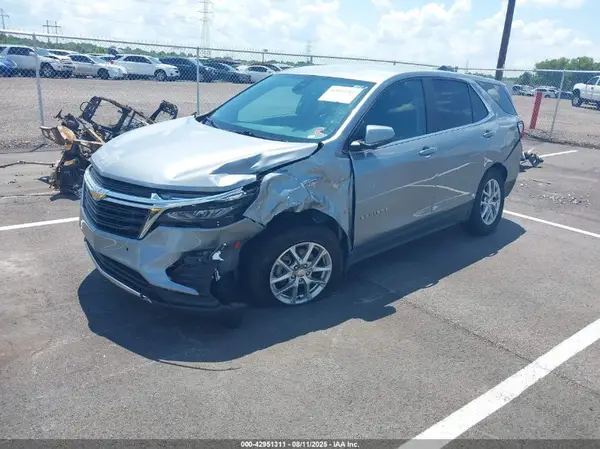 3GNAXTEG6RL257081 2024 CHEVROLET EQUINOX - Image 2