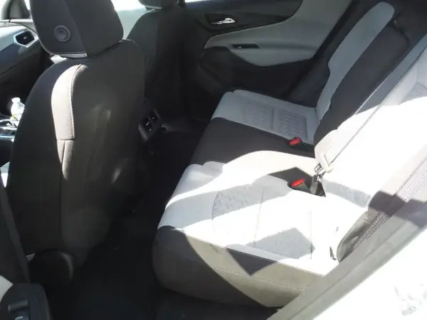 3GNAXTEG8PL237427 2023 CHEVROLET EQUINOX - Image 8