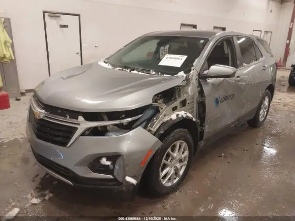 3GNAXTEG8PL270055 2023 CHEVROLET EQUINOX - Image 2