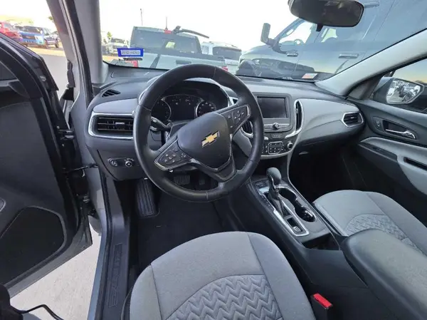 3GNAXTEG8PS208547 2023 CHEVROLET EQUINOX - Image 2