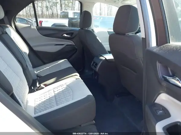 3GNAXTEGXRL247847 2024 CHEVROLET EQUINOX - Image 8