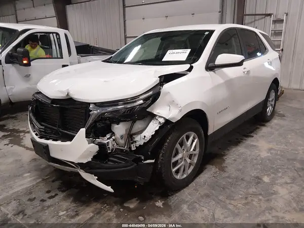 3GNAXTEGXRL248318 2024 CHEVROLET EQUINOX - Image 2