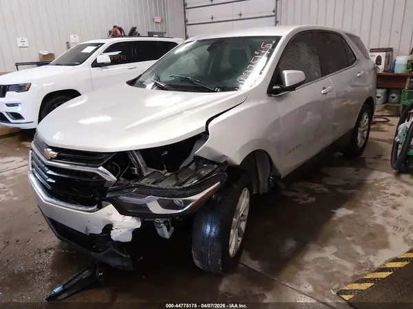 3GNAXTEV1MS132261 2021 CHEVROLET EQUINOX - Image 2