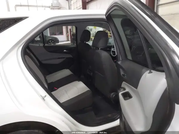 3GNAXTEV1MS137508 2021 CHEVROLET EQUINOX - Image 8