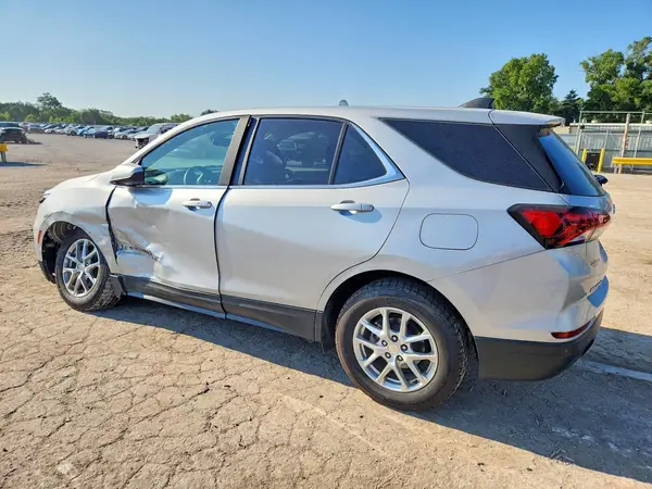 3GNAXTEV1NL134667 2022 CHEVROLET EQUINOX - Image 2