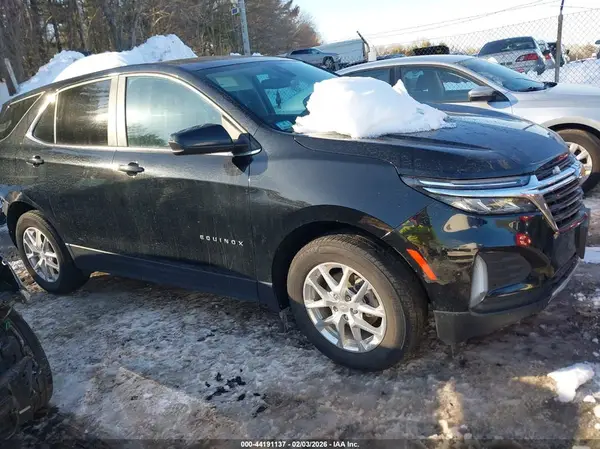 3GNAXTEV1NL141926 2022 CHEVROLET EQUINOX - Image 1