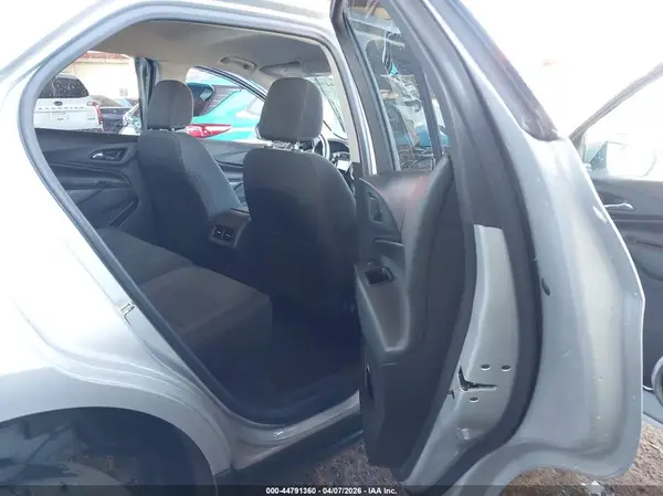 3GNAXTEV2NL134242 2022 CHEVROLET EQUINOX - Image 8