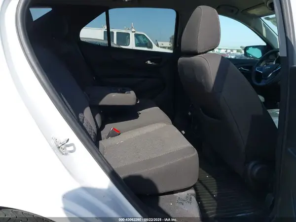 3GNAXTEV2NL134435 2022 CHEVROLET EQUINOX - Image 8